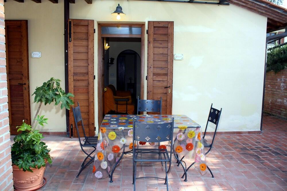 Agriturismo Le Docce Castelfiorentino Exterior foto